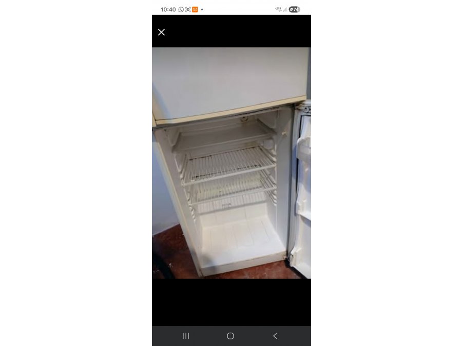 VENDO HELADERA CON FREEZER