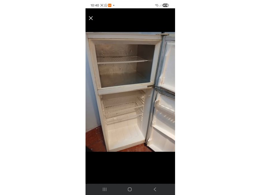VENDO HELADERA CON FREEZER