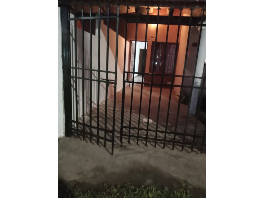 VENDO CÓMODA CASE ZANNI 2907 $48.000. 2DORM.COCHERA