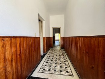 SALTA 279. CASA EN VENTA CENTRICA CON PATIO