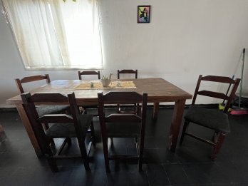 Juego de comedor de pino pintado