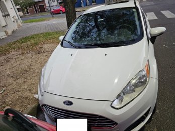 VENDO FORD FIESTA TITANIUM 2015