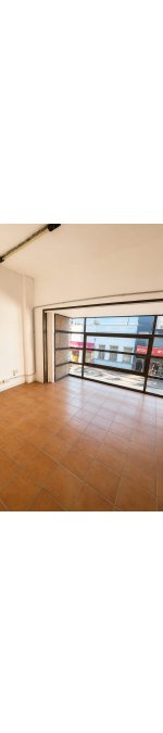 EN VENTA OFICINA/LOCAL/DEPOSITO - CENTRO
