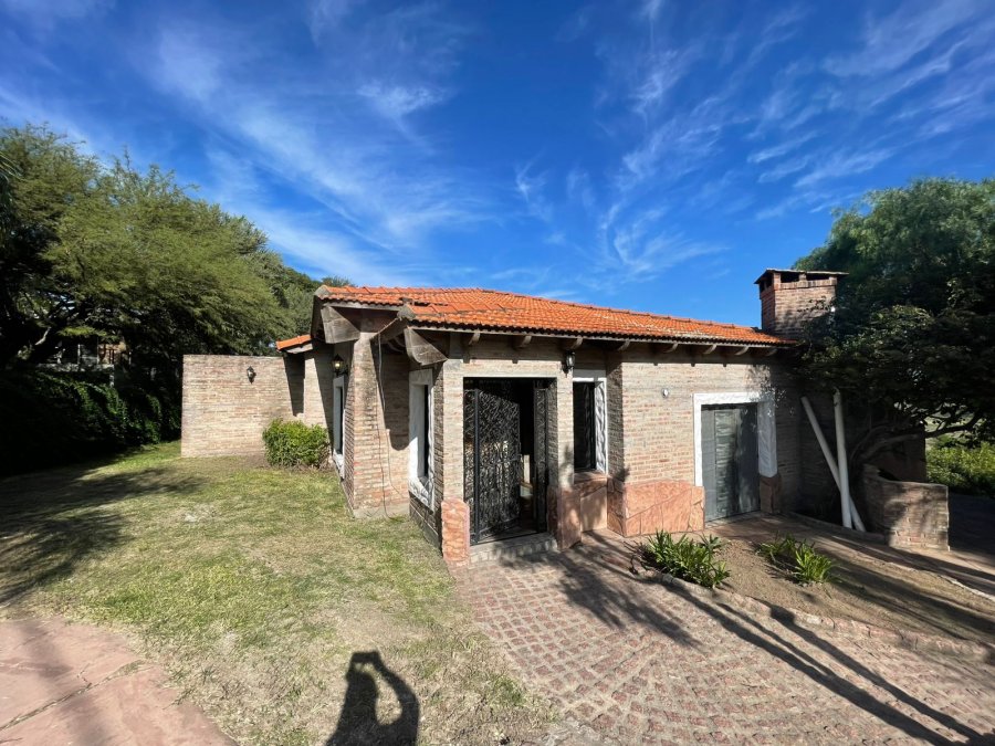 VENTA CASA EN BARRIO PRIVADO