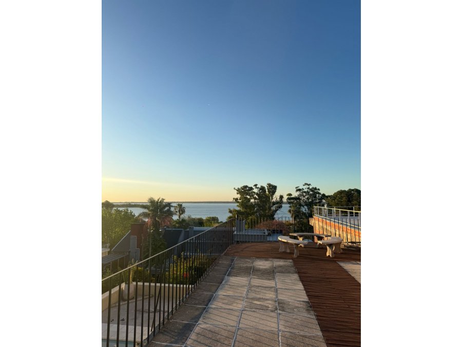 VENTA DE CASA VISTA AL RIO ZONA THOMPSON