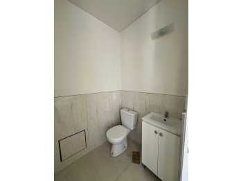 Local Comercial / Uruguay y Ferre
