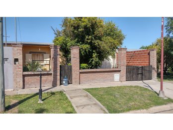 VENDE: Casa Colonia Avellaneda, calle Dr Rene Favaloro