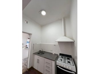 Macia 149 / Casa 1 Dormitorio + Comodin