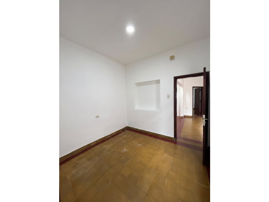Macia 149 / Casa 1 Dormitorio + Comodin