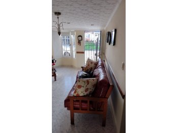 VENDE: Casa  zona Gobernador Crespo y Blas Parera