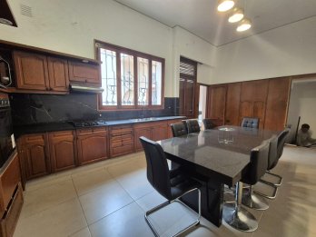VENDO IMPORTANTE PROPIEDAD CENTRICA