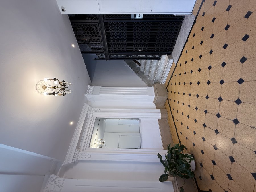 DEPTO EN VENTA EN EL PALACIO BERGOGLIO SOBRE LA PEATONAL