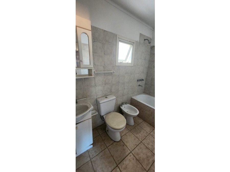 VENDO DUPLEX  DE 3 DORMITORIOS EN BARRIO PRIVADO.