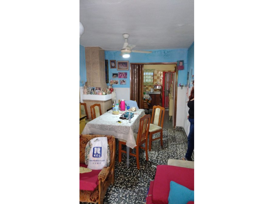 VENDE: Calle Los Ceibos casa dos dormitorios y gran fondo
