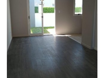 VENDE:  COMPLEJO RESIDENCIAL CITY GARDEN