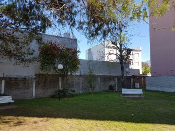 VENDE: Departamento calle Montevideo, tres dormitorios