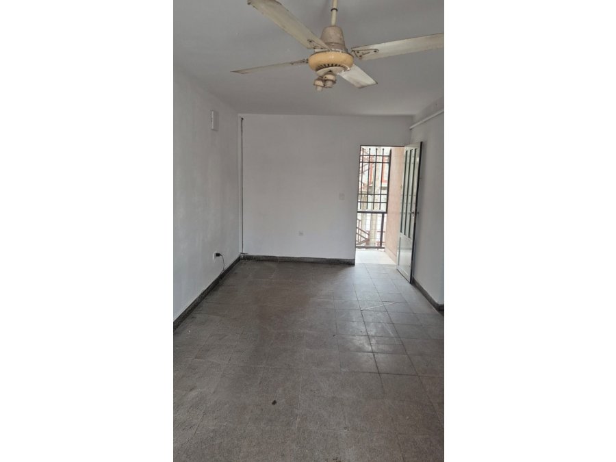 VENDE O ALQUILA: Barrio El Sol (a 200 m del super Coto)