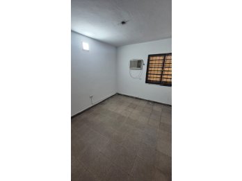 VENDE O ALQUILA: Barrio El Sol (a 200 m del super Coto)