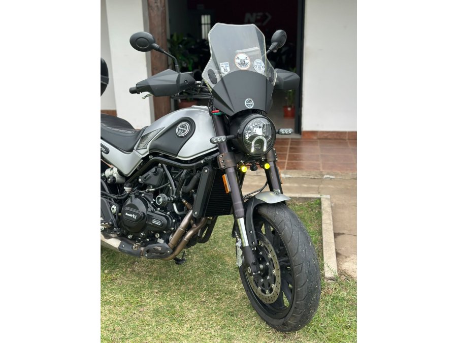 Benelli Leoncino 500