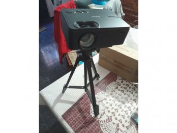 VENDO PROYECTOR MINI GADNIC 2000 LUMENS