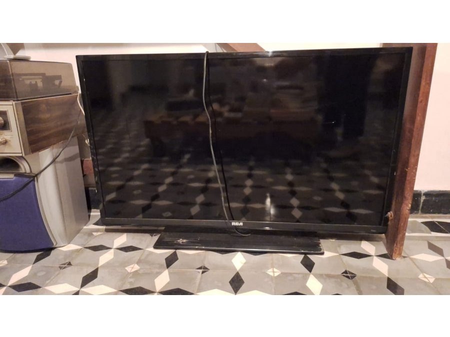 televisor LED excelente estado
