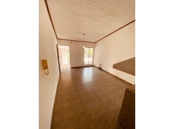 ALQUILER Dpto. centrico calle Paraguay UN Dorm con cochera