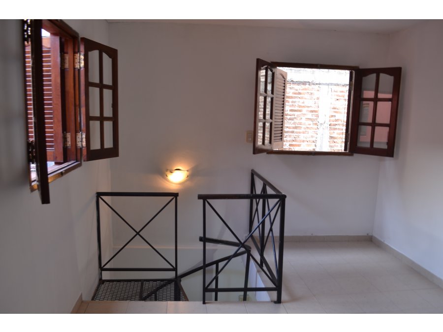 Particular alquiler duplex 1 dormitorio calle Nogoyá