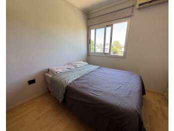 VENTA APTA CREDITO – MODERNA CASA DE 2 DORMITORIOS CON PATIO