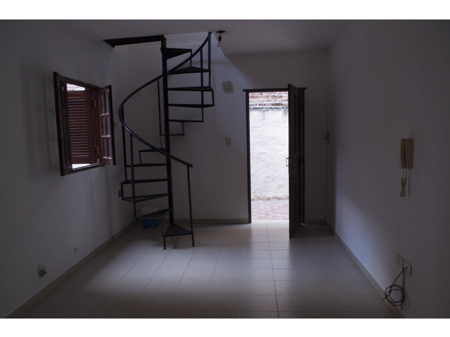 Particular alquiler duplex 1 dormitorio calle Nogoyá