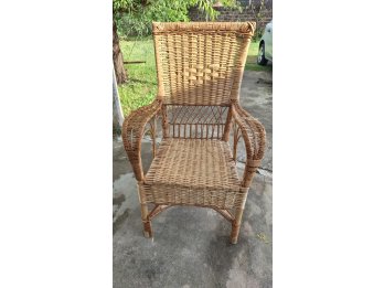 sillón de mimbre