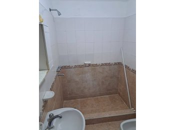 Dpto en venta a metros de Cs. Economicas. Oportunidad!!!!!