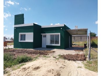 Vendo I Apta crédito - Casa de 2 dormitorios - San Benito