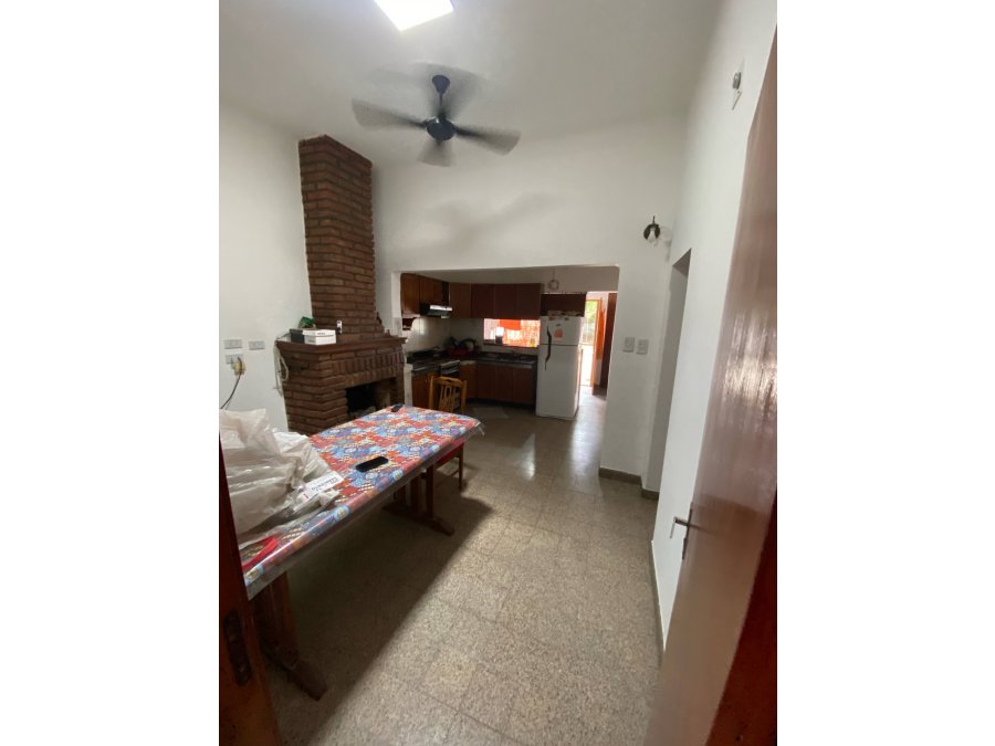 CASA EN VENTA Calle Andres Pazos