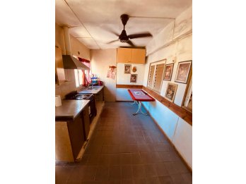 CASA EN VENTA División Los Andes al 2100