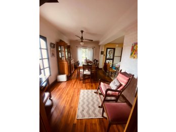 VENTA Gran casa calle Concordia entre Paraguay y Montevideo