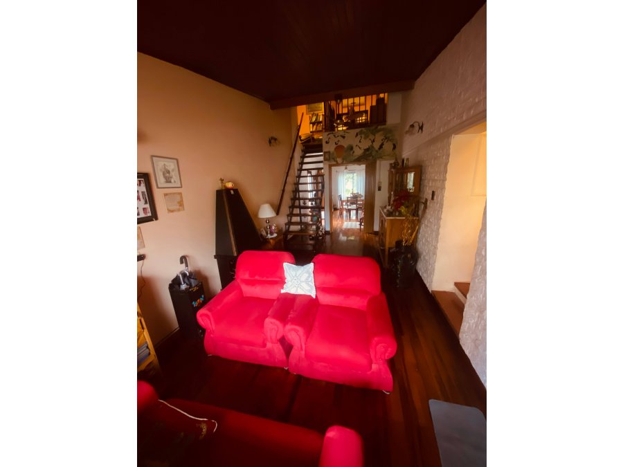VENTA Gran casa calle Concordia entre Paraguay y Montevideo