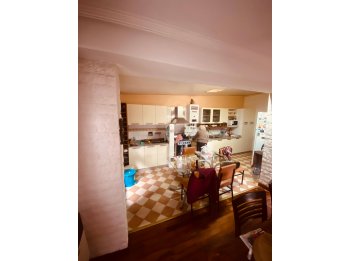 VENTA Gran casa calle Concordia entre Paraguay y Montevideo