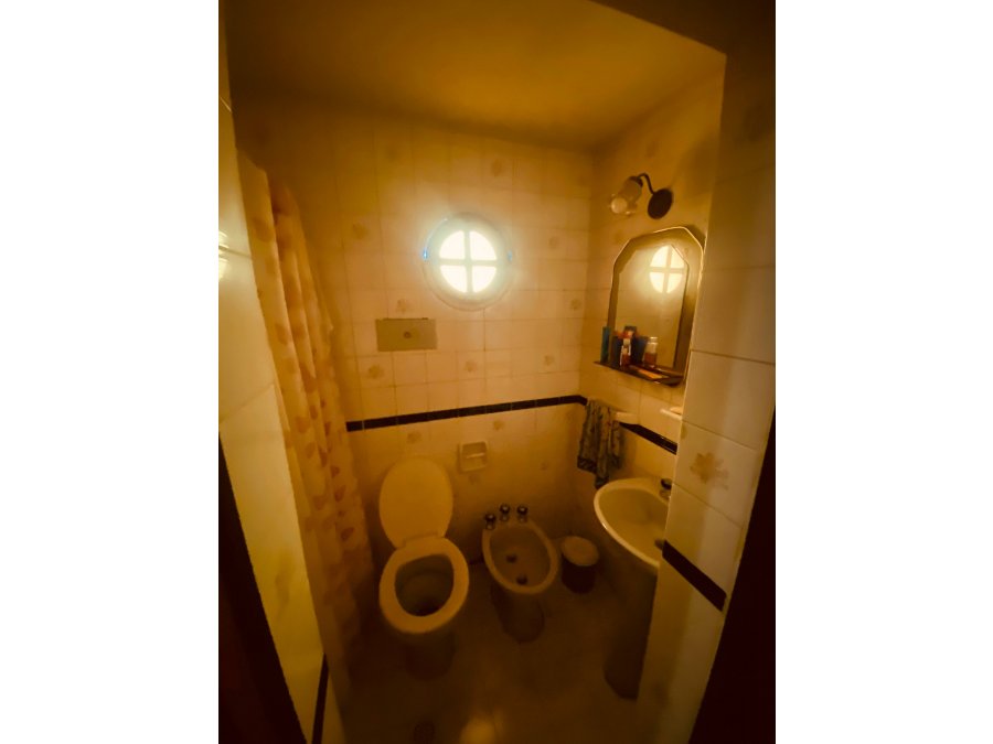 VENTA Gran casa calle Concordia entre Paraguay y Montevideo