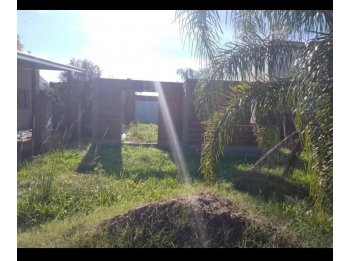 Venta de Terreno con construcción a terminar