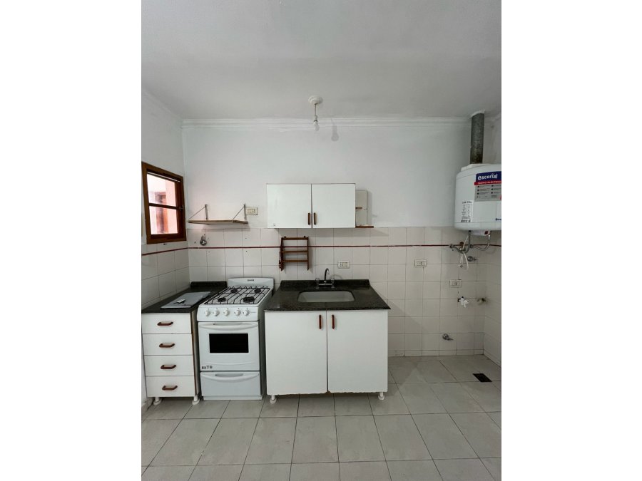 La Paz 135 / Depto Un Dormi