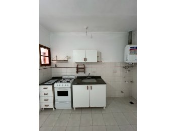 La Paz 135 / Depto Un Dormi