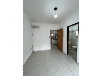 La Paz 135 / Depto Un Dormi