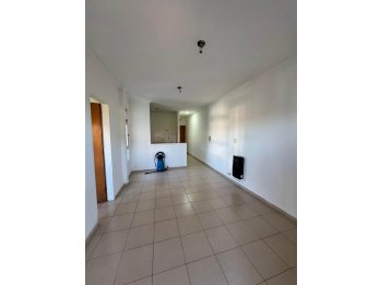 OPORTUNIDAD. Se vende departamento en calle Alem e Irigoyen