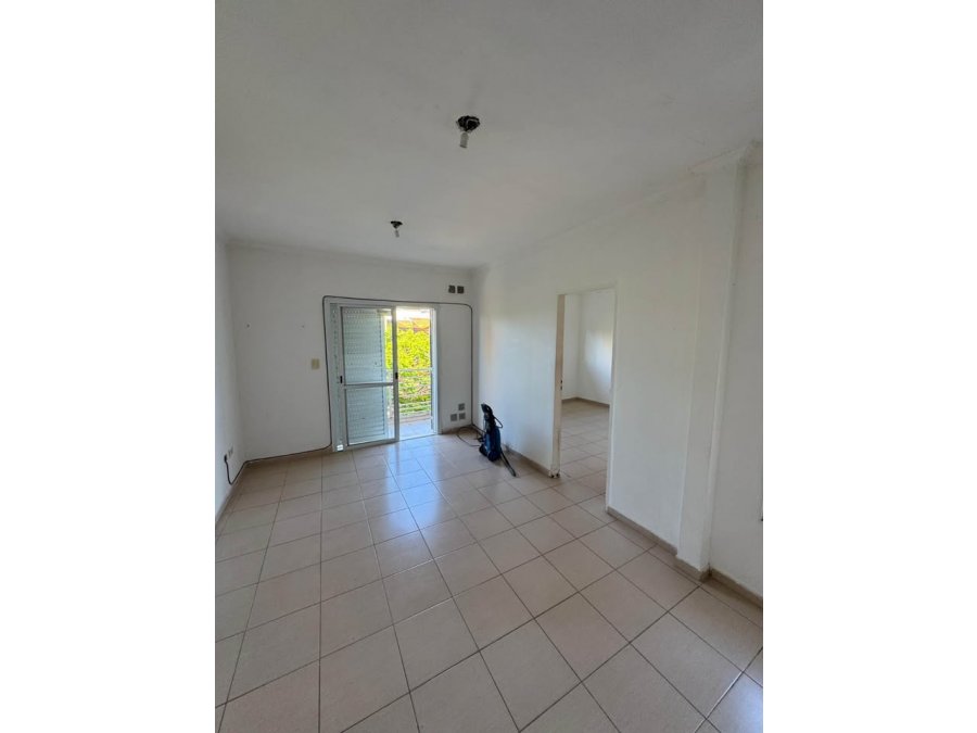 OPORTUNIDAD. Se vende departamento en calle Alem e Irigoyen