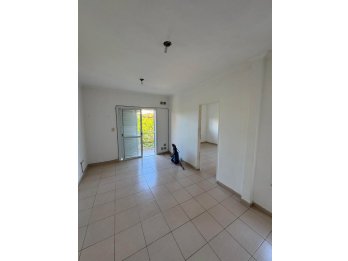 OPORTUNIDAD. Se vende departamento en calle Alem e Irigoyen