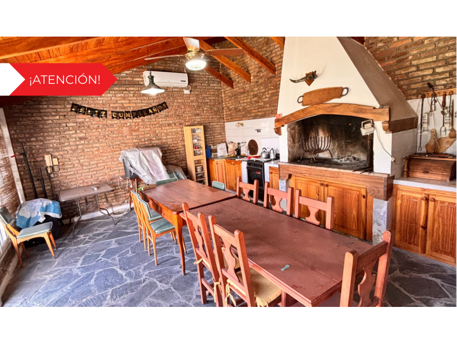 Parque Urquiza - 550m2 - 4 habitaciones - 3 baños - cochera