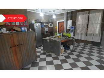 Villa Urquiza - casa con agua,internet,camaras de seguridad