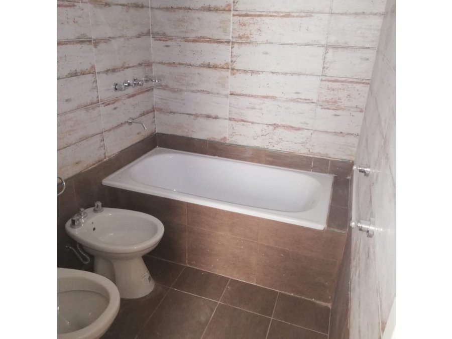CAsa impecable B Gazzano (alquilada)