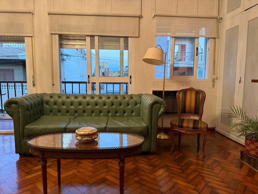 Zona Centro, casa de Gobierno - PH en planta alta en Venta