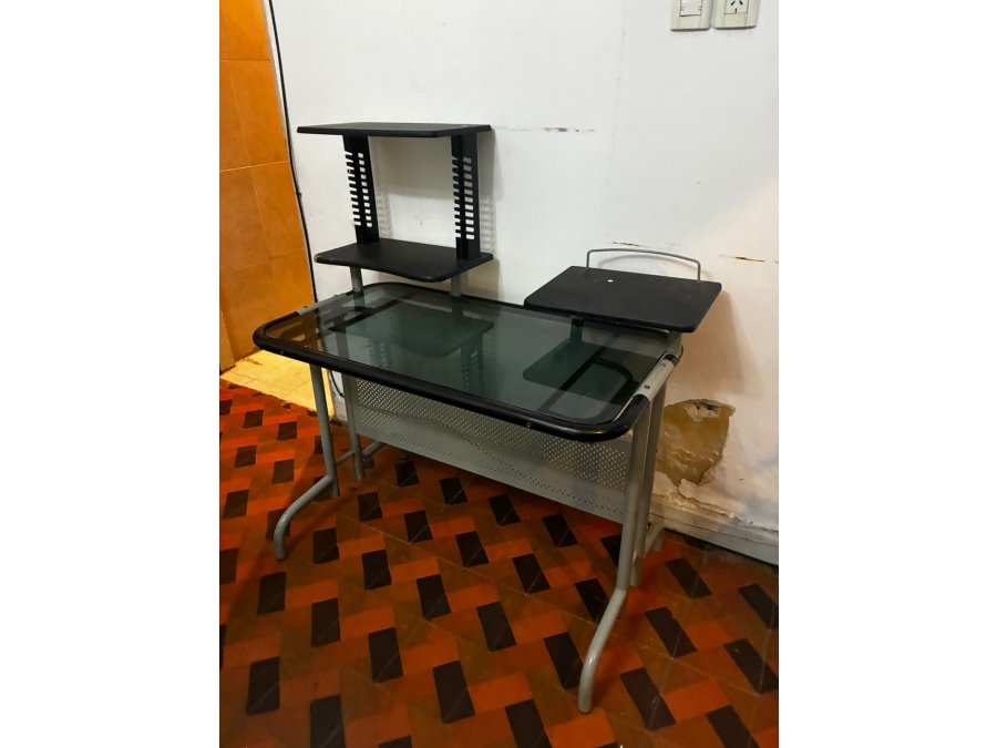 Vendo escritorio para pc